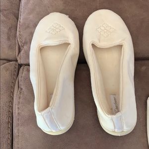 NWOT Comfortable Slippers